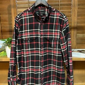 Men’s Banana Republic shirt. Barely worn. Size L